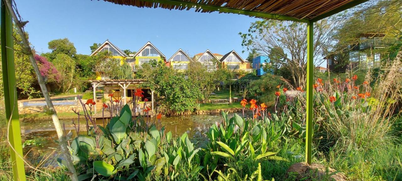 Yellow Haven Lodge Kampala Exterior photo